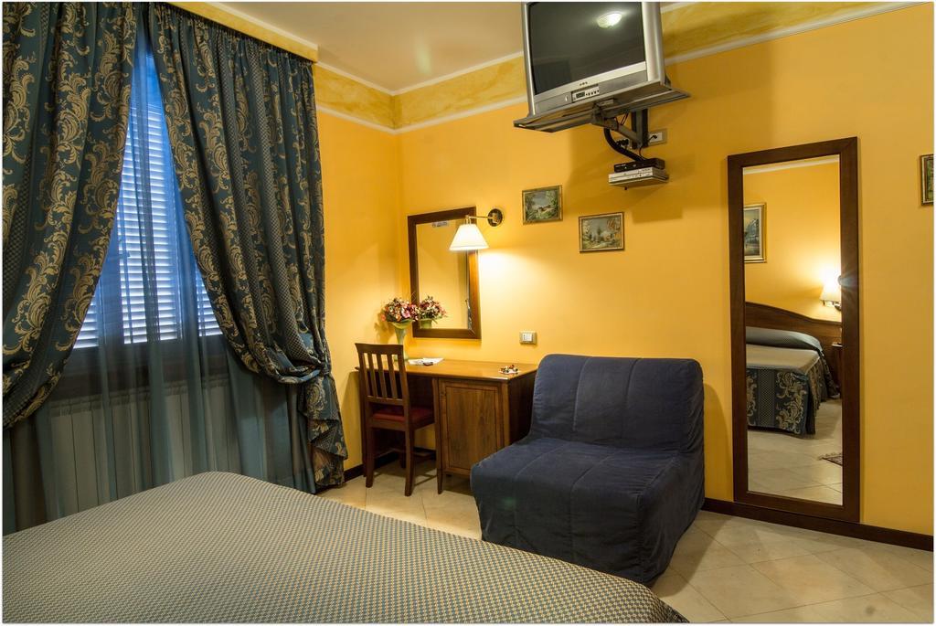 B&B Degli Amici Ciampino Pokoj fotografie